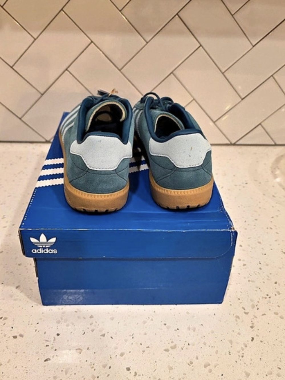 adidas Samba OG Sneakers in Green And White Size 10 NWT - Picture 4 of 5